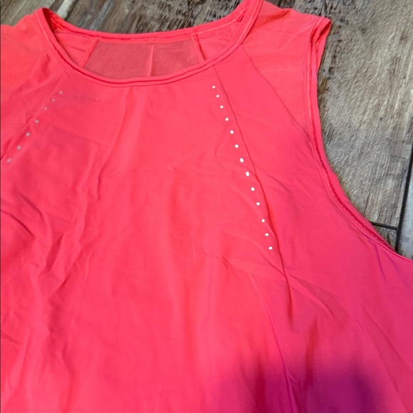 Lululemon Sculpt Tank in Coral 🪸 Size 8 - Picture 7 of 10